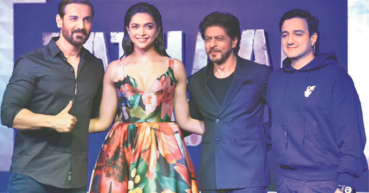 Only wanted to spread Love with Pathaan: Shah Rukh & Deepika